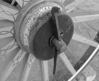 wagon-wheel
